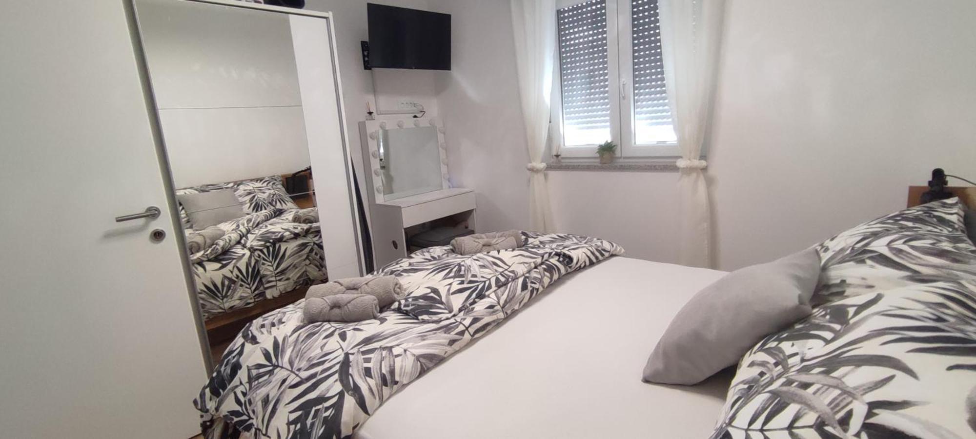 Sunny Oasis Apartment - High Ground Floor With Sunny Terrace & Private Garden!! Medulin Ngoại thất bức ảnh
