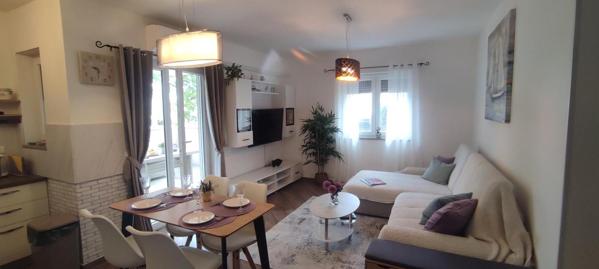 Sunny Oasis Apartment - High Ground Floor With Sunny Terrace & Private Garden!! Medulin Ngoại thất bức ảnh