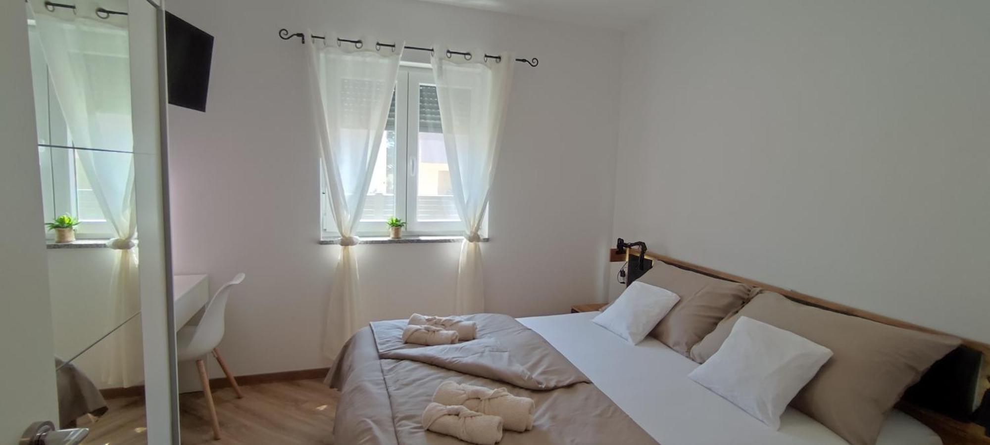Sunny Oasis Apartment - High Ground Floor With Sunny Terrace & Private Garden!! Medulin Ngoại thất bức ảnh